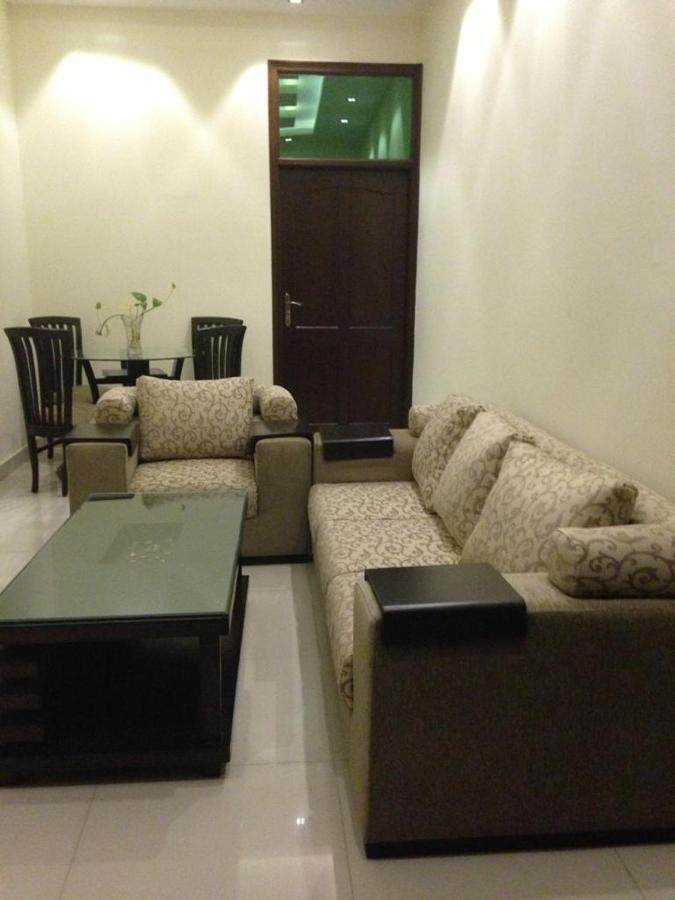 Nikko Blue - Boutique Hotel Gurgaon Buitenkant foto