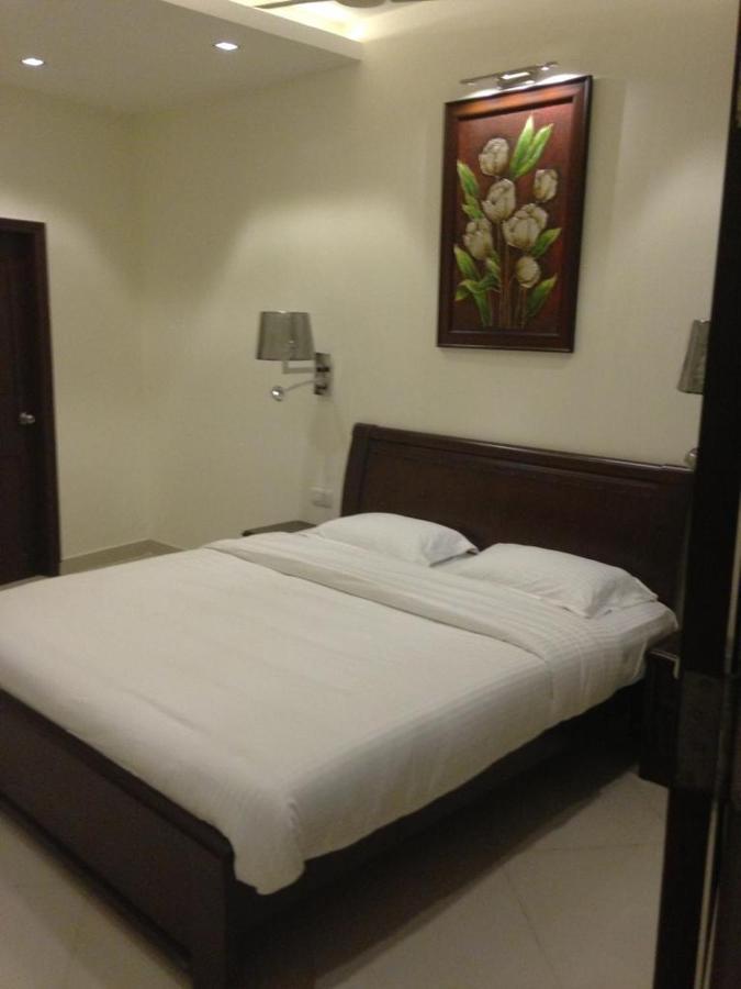Nikko Blue - Boutique Hotel Gurgaon Buitenkant foto
