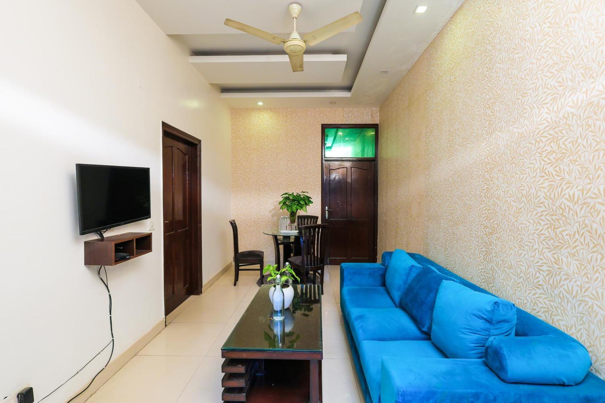 Nikko Blue - Boutique Hotel Gurgaon Buitenkant foto
