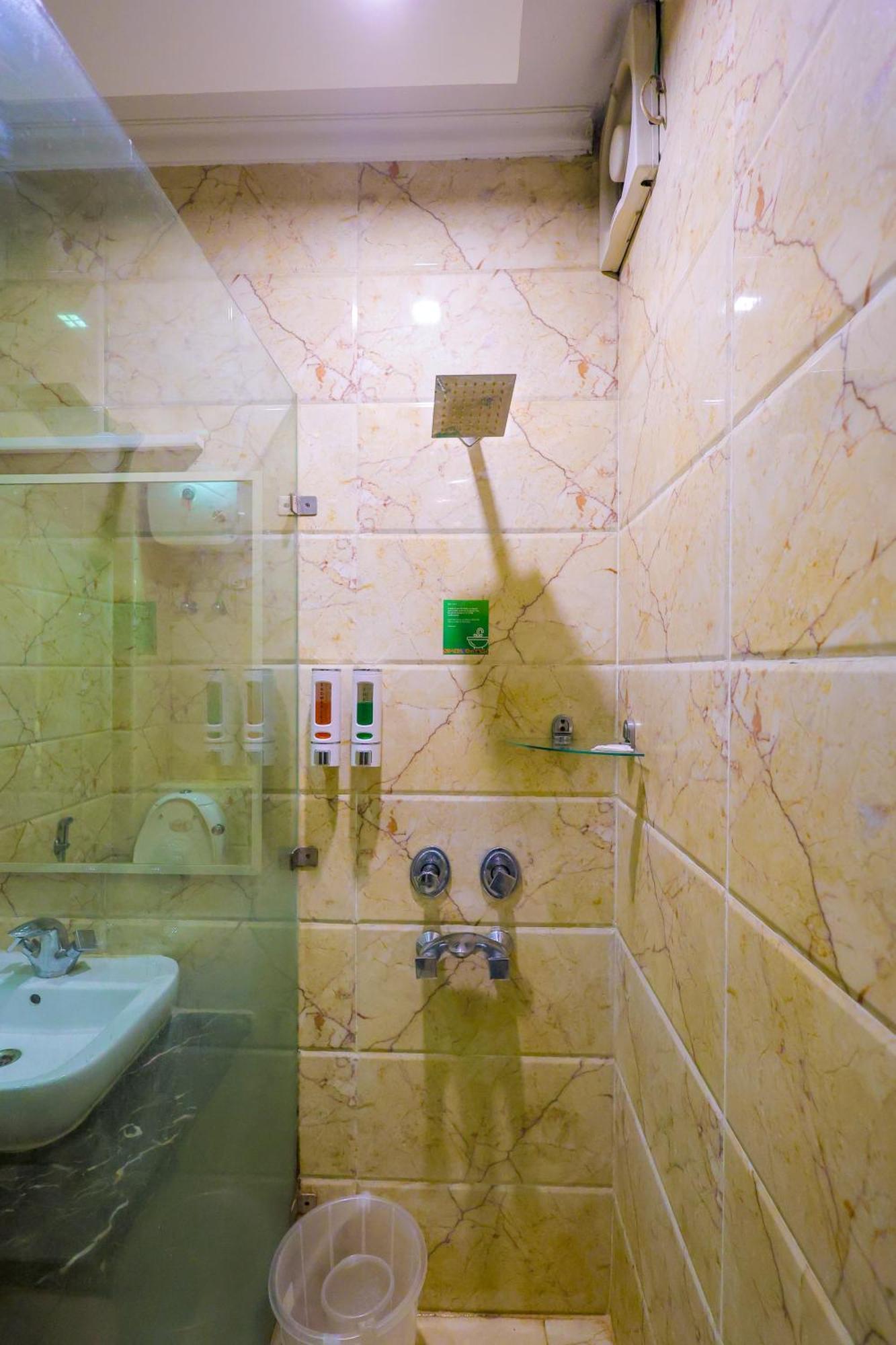 Nikko Blue - Boutique Hotel Gurgaon Buitenkant foto